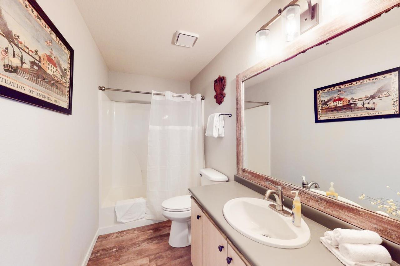 The Farmhouse At Fall Creek Branson Luaran gambar