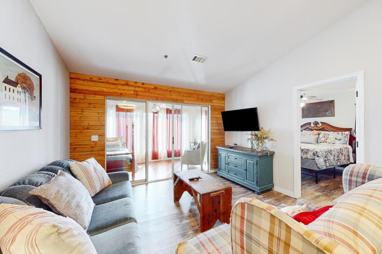 The Farmhouse At Fall Creek Branson Luaran gambar